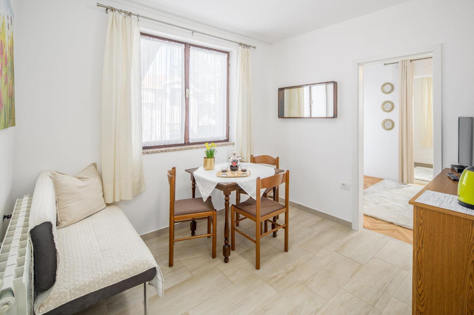 Katana Apartment